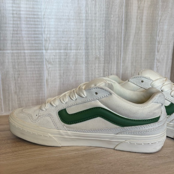 Vans Chunky Classic White and Green Caldrone Shoes Women 7 - Picture 2 of 16